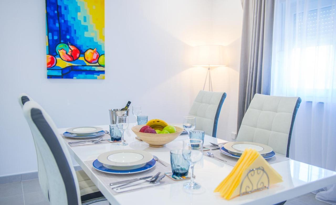 Villa Carpe Diem - With Private Pool โมสตาร์ ภายนอก รูปภาพ